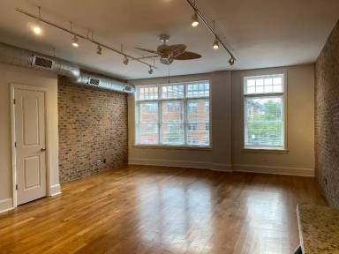 Main picture of 650-668 N. High Street / 10-26 E. Russel