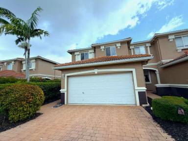 Main picture of 9701 Roundstone Cir