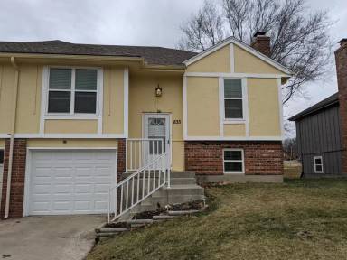 Main picture of 819-49 S Lindenwood Dr