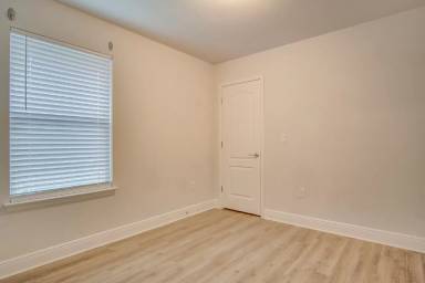 Main picture of 8810 Derby Ln