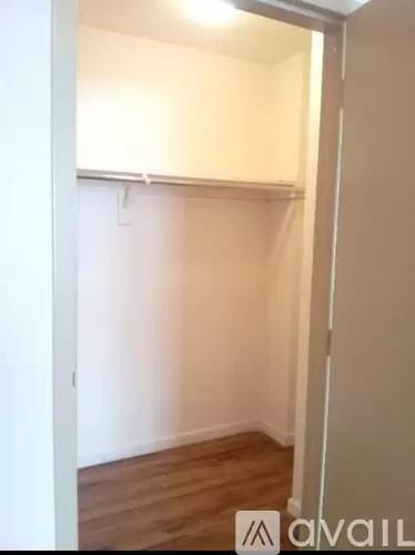 Main picture of 44 Hilton Ave