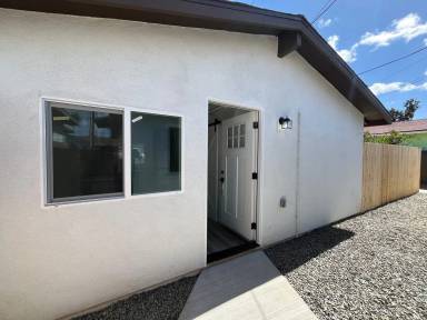 Main picture of 829 S Claudina St