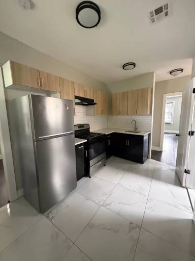 Main picture of 154 Sanford St