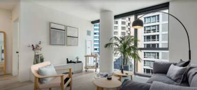 Main picture of 313 N Michigan Ave