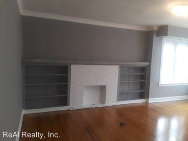 Main picture of 7601-11 S Drexel 905 76 Ave St