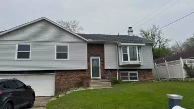 Main picture of 3920 N Northbrook Dr