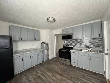 Main picture of 218 Hendricks St