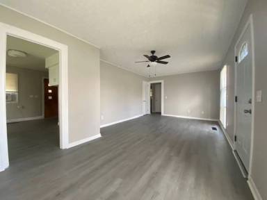 Main picture of 2030 Sweetbriar Ln