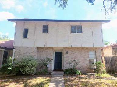 Main picture of 6617 Forest Grv