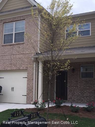 Main picture of 229 Madison Ave