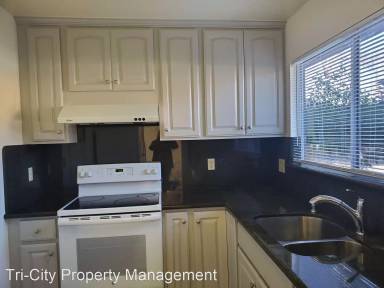 Main picture of 42965 Corte Verde