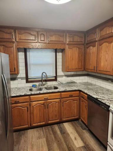 Main picture of 7512 Spring St
