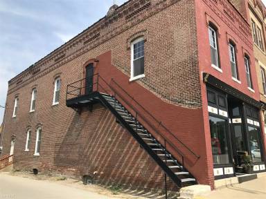 Main picture of 426 Main St