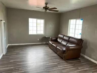 Main picture of 641 S 7 St