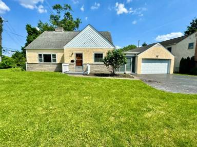 Main picture of 2770 Tremont Rd