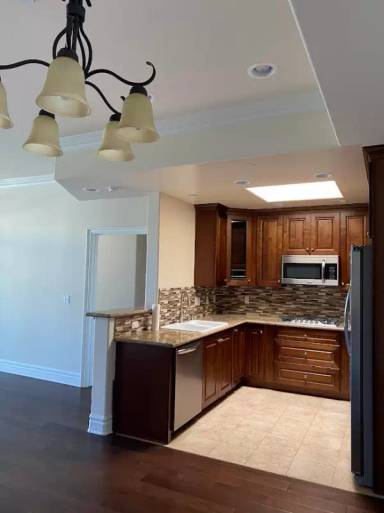 Main picture of 10950 Bloomfield St