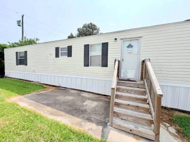 Main picture of 553 Corbin St