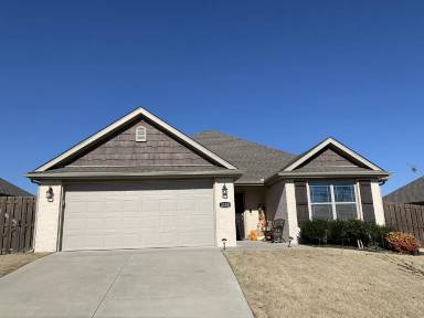 Main picture of 1100 Gardenia St