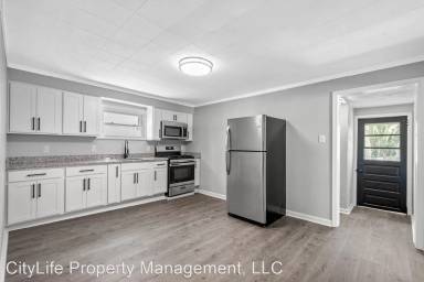 Main picture of 8 Willow St