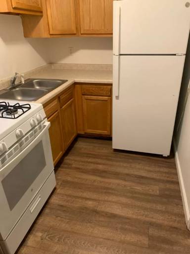 Main picture of 3500 Tyler St
