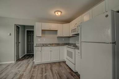 Main picture of 824 Clough Pike