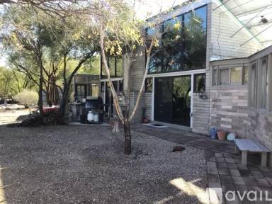 Main picture of 3920 N Cactus Blvd