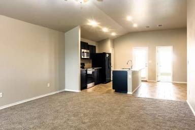 Main picture of 13310 Vernon Ave