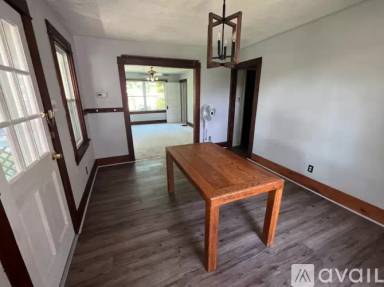 Main picture of 1023 Delaware Ave