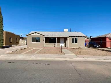 Main picture of 7561 Mazatlan Dr