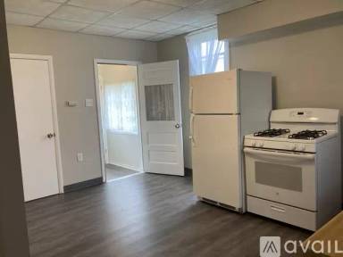 Main picture of 104 W Miller St