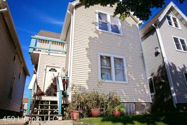 Main picture of 444 E Lincoln Ave