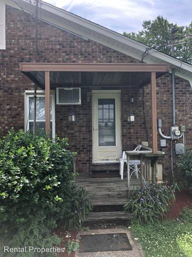 Main picture of 916 Newtown Rd