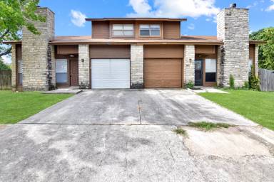 Main picture of 1302 Royal Crest Dr