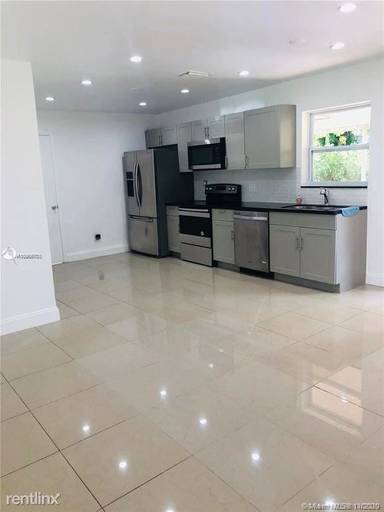 Main picture of 2111 N 57th Ter