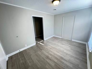 Main picture of 125 Lincoln St