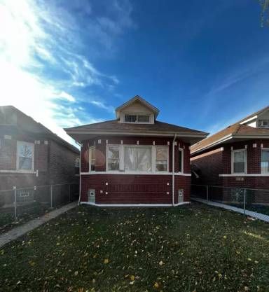 Main picture of 7516 S Wolcott Ave