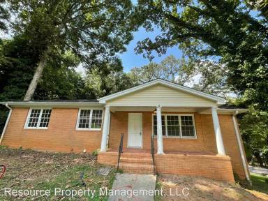Main picture of 1015 Lucille Ln