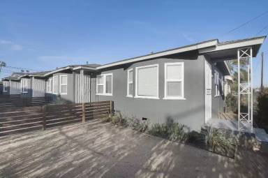 Main picture of 4091 W Rosecrans Ave