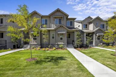 Main picture of 2381 E Warm Springs Ave