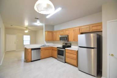 Main picture of 313 Janelle Dr