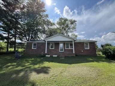Main picture of 481 McQuade Cir