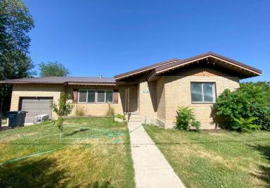 Main picture of 219 N 300 St E