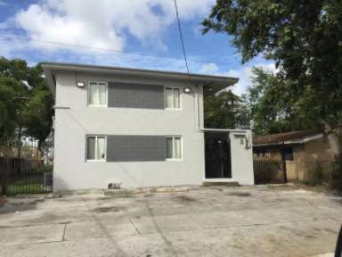 Main picture of 1637 NW 59th St