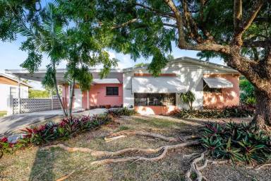 Main picture of 19101 SW 89th Ct