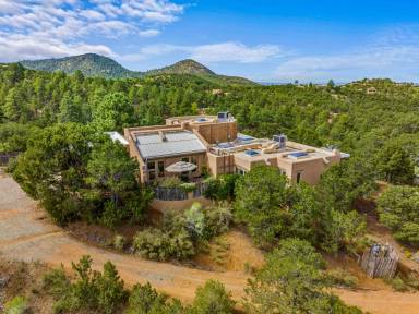 Main picture of 1631 Camino de Cruz Blanca