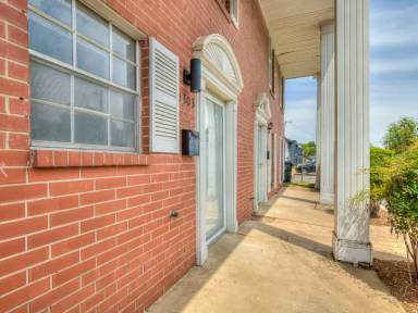 Main picture of 1301 Rebecca Ln