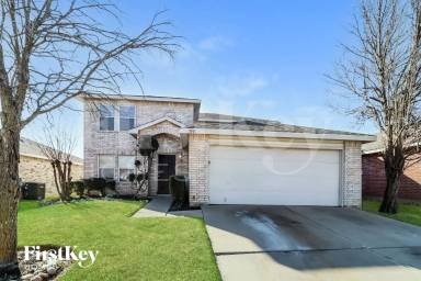 Main picture of 3913 Fox Run Dr