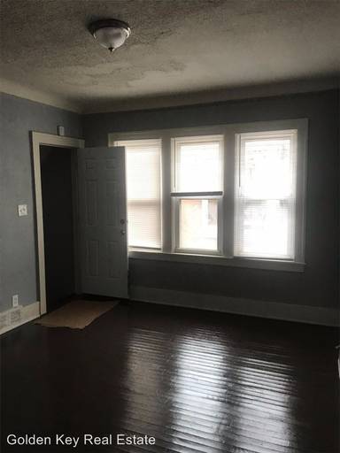 Main picture of 12709 Ward St