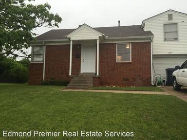 Main picture of 1327 NW 81st St