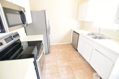 Main picture of 5301 W Ridge Blvd
